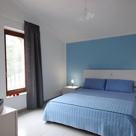קאפרינו ורונזה Casa Vacanze Al Borgo מראה חיצוני תמונה