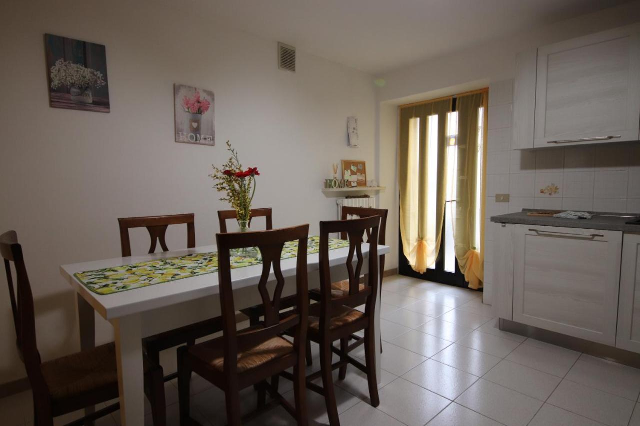 קאפרינו ורונזה Casa Vacanze Al Borgo מראה חיצוני תמונה