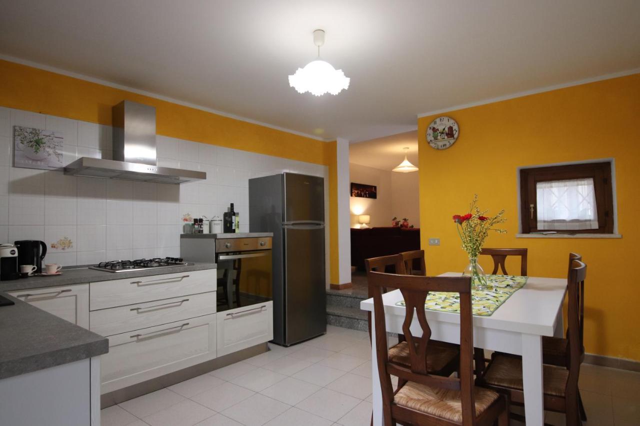 קאפרינו ורונזה Casa Vacanze Al Borgo מראה חיצוני תמונה