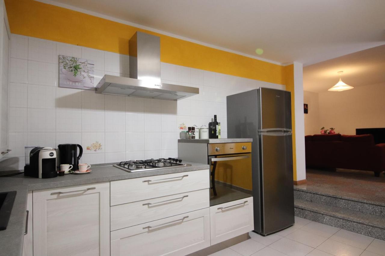 קאפרינו ורונזה Casa Vacanze Al Borgo מראה חיצוני תמונה